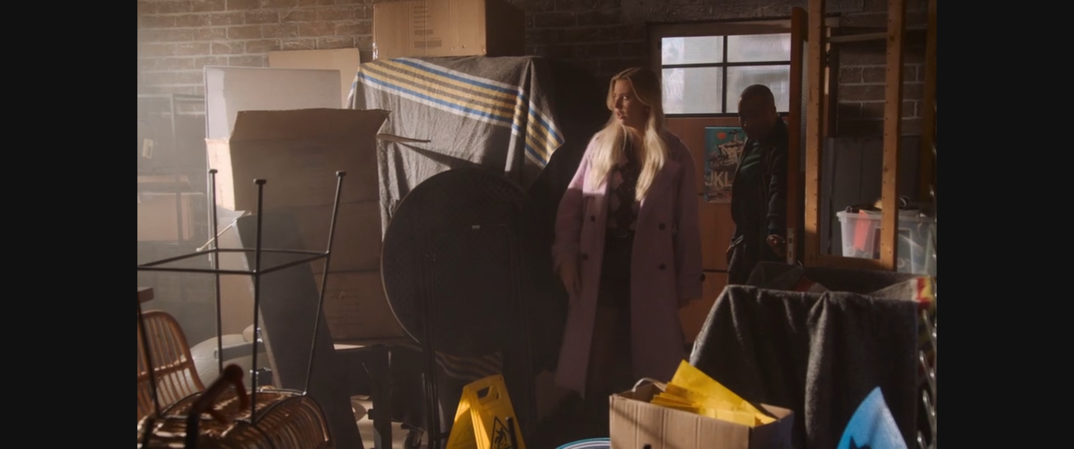 Nola steekt haar handen uit de mouwen